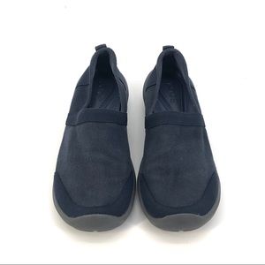 Crocs Women's Blue Slip on Shoes sz 7